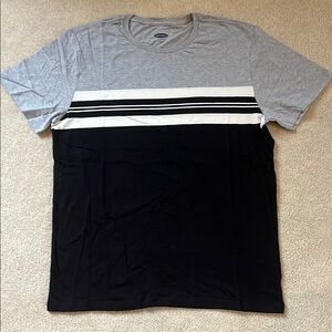 Old Navy Men’s Striped T-Shirt NWT
